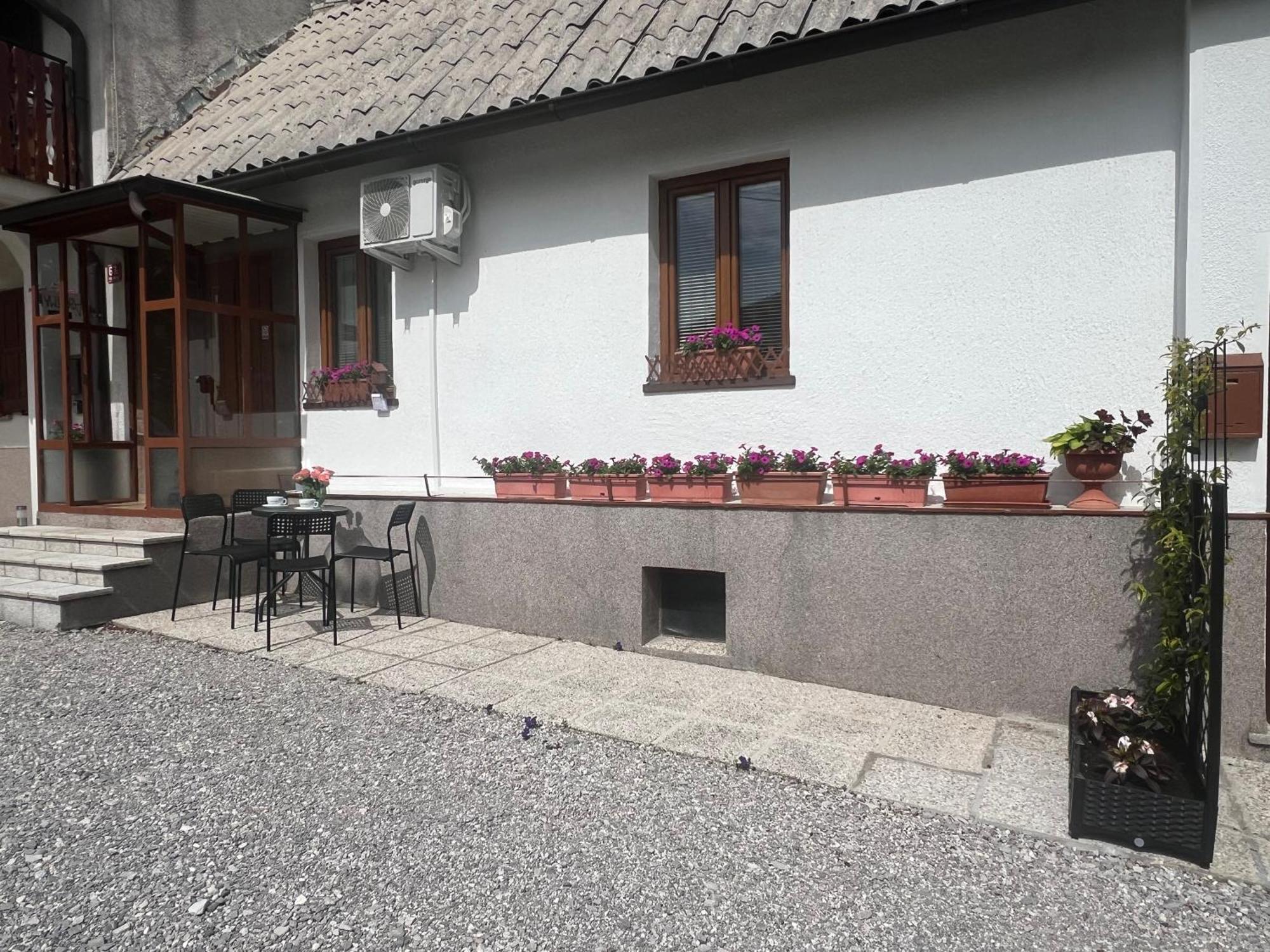 Apartma Lozar Apartment Ajdovscina